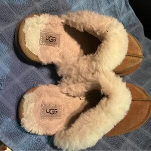 Kids UGG slippers